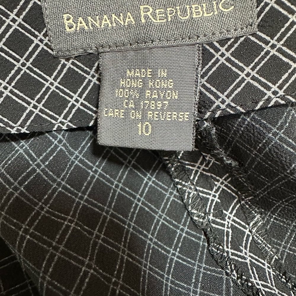 Banana Republic Women’s Skort - Picture 5 of 6